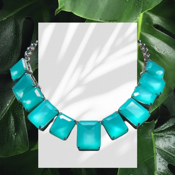 Ann Taylor Jewelry - Ann Taylor - Gorgeous Ocean Blue Statement Necklace